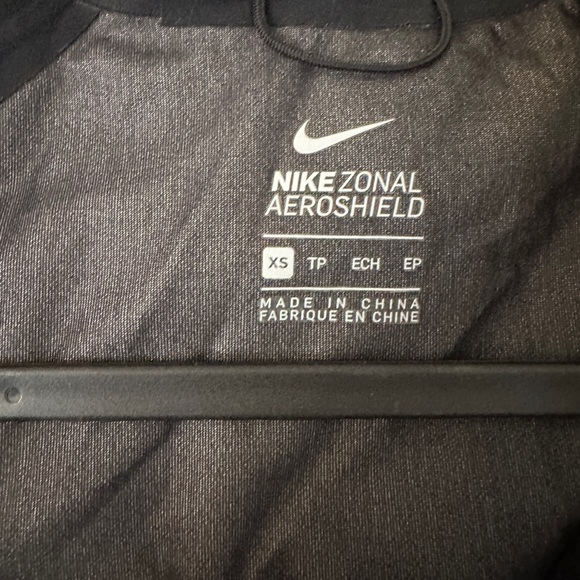 Nike zonal aeroshield running jacket - Picture 6 of 7